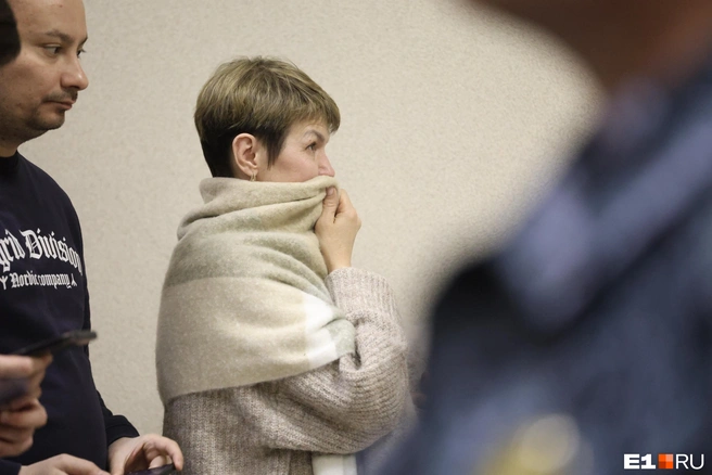 На фото — мать Ивана Корюкова | Источник: Владислав Лоншаков / E1.RU