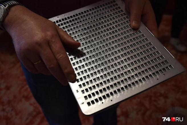 Прибор для письма шрифтом Брайля | Источник: Артем Краснов