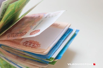 За почти 27 лет в денежном обороте страны многое | Источник: Елена Буйвол / VLADIVOSTOK1.RU