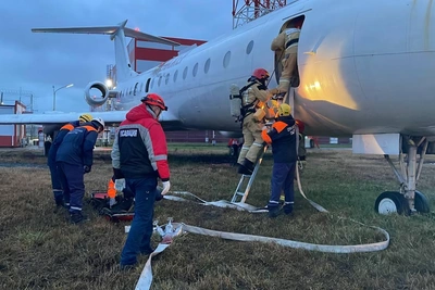 В Сочи прошли учения по спасению из горящего самолета