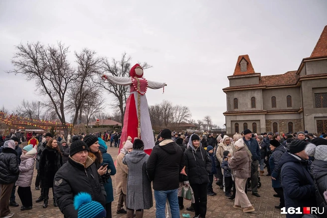 Два года назад посмотреть на сожжение чучела приехали со всей области | Источник: Евгений Вдовин / 161.RU