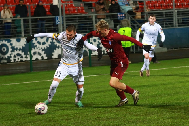 Игра для саратовских футболистов выдалась непростой | Источник: ПФК «Сокол» / Vk.com