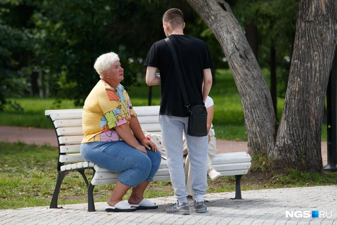 Марина считает, что безработные люди, если будут получать деньги просто так, то никогда не захотят трудиться | Источник: Андрей Бортко / NGS.RU