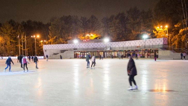 Где покататься на коньках в Москве: 8 атмосферных мест ⛸