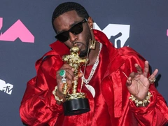 На P.Diddy совершено покушение: рэпер проснулся в тюрьме с ножом у горла
