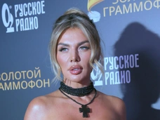 «Тысячи комментариев о том, что я старая, страшная»: Анна Седокова о жестокой травле после суицида Яниса Тиммы