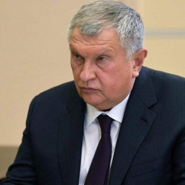 <p>Игорь Сечин</p>