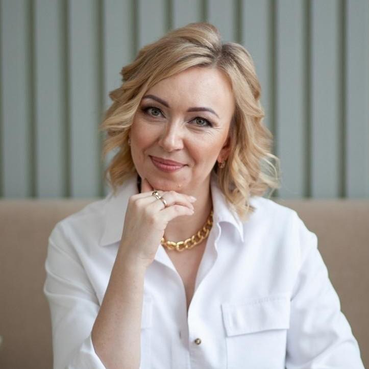 <p>Светлана Игнатьева </p>