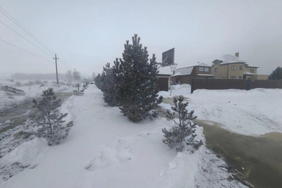 Канализационные стоки залили коттеджи в пригороде Челябинска