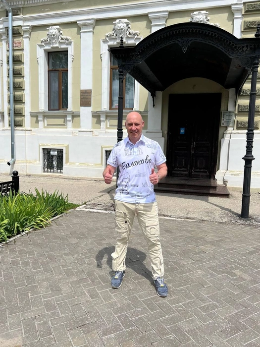 Творческий путь певца начался в Балакове | Источник: ДЕНИС МАЙДАНОВ / Telegram