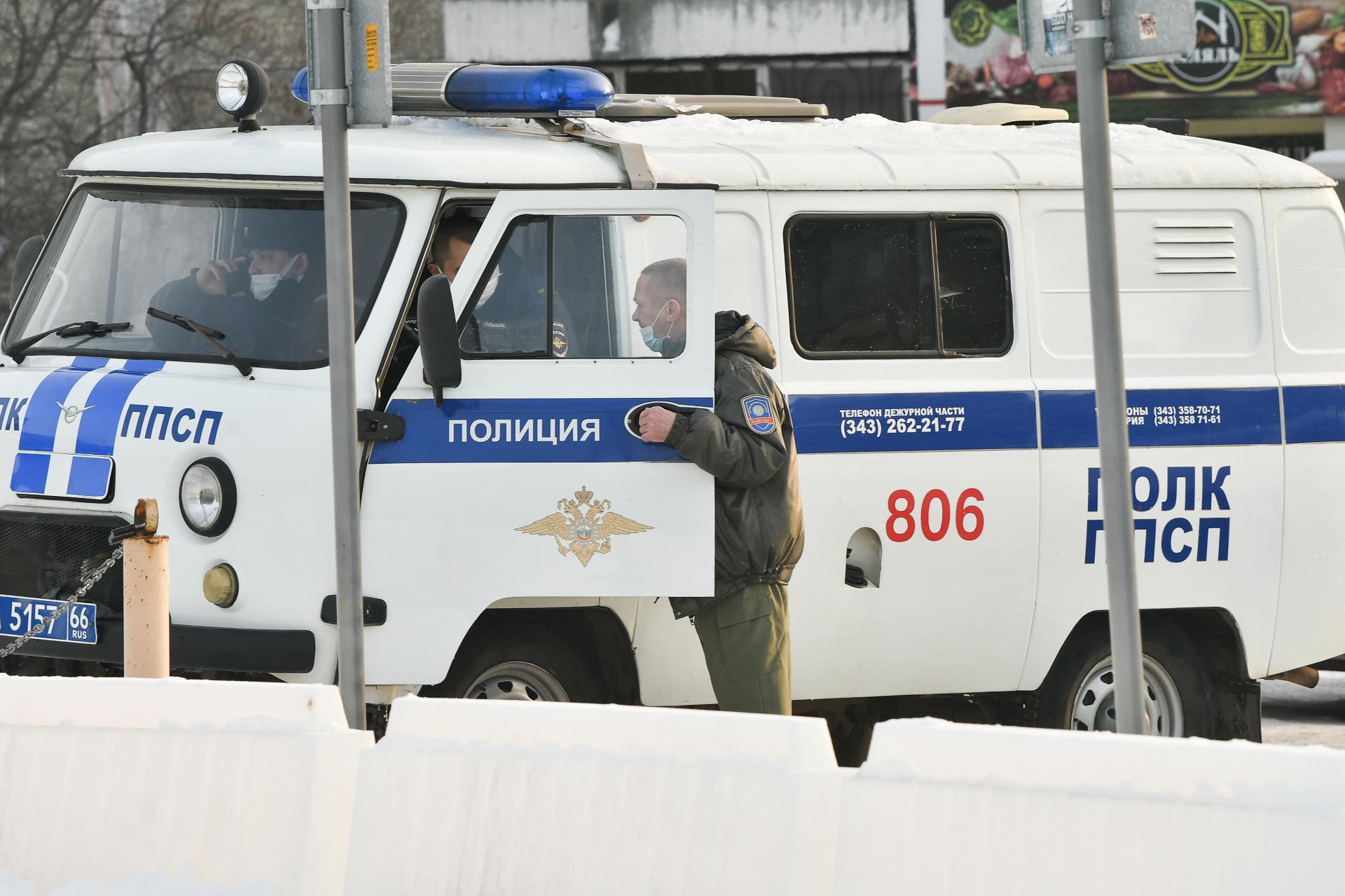 Одну из пропавших в Екатеринбурге школьниц за три дня до исчезновения  увозили со вписки на скорой - 30 сентября 2021 - Е1.ру