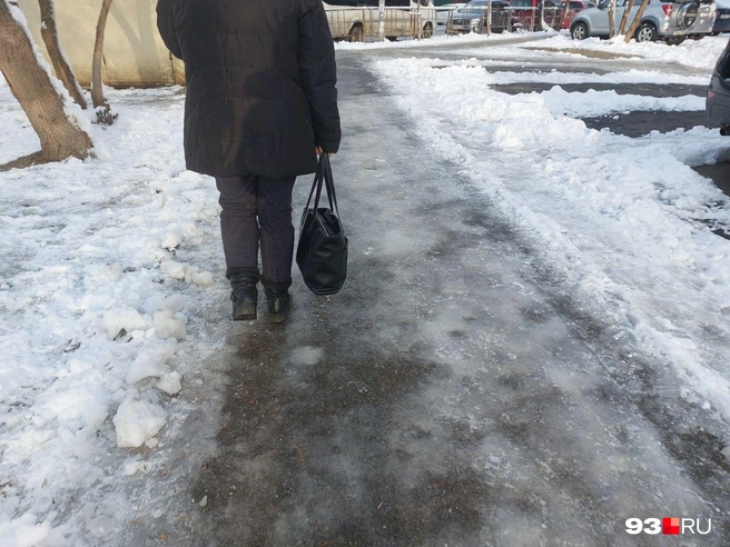 На улицах сейчас очень скользко | Источник: Екатерина Железнова / T.me