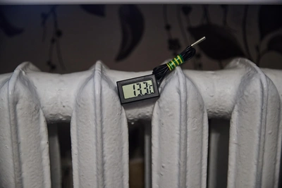 Новосибирцы мёрзнут в квартирах и включают духовки