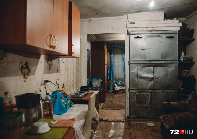 До тех пор, пока Игорь со своей компанией не ушли, в доме царила гробовая тишина | Источник: Ирина Шарова / 72.RU