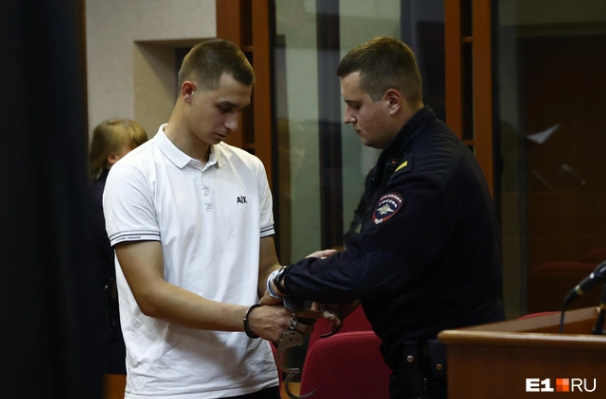 По версии следствия, Егольников тоже принимал участие в истязаниях Далера