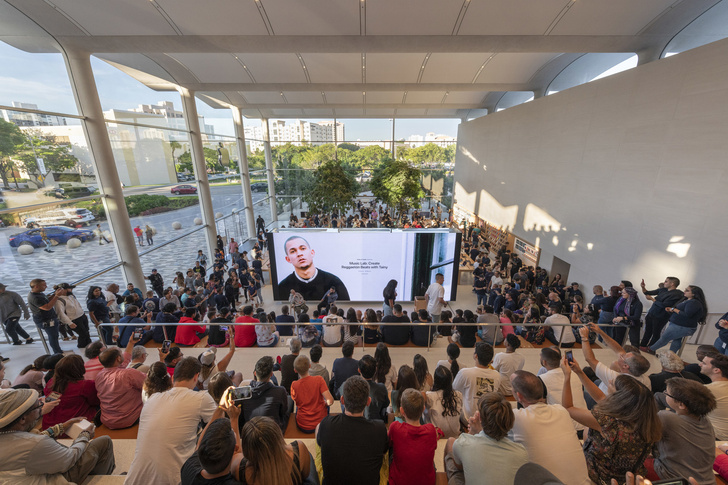 Новый бутик Apple в Майами по проекту Foster+Partners (фото 5)