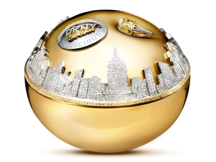 DKNY, Golden Delicious Million dollar Fragrance bottle, около 1 миллиона долларов