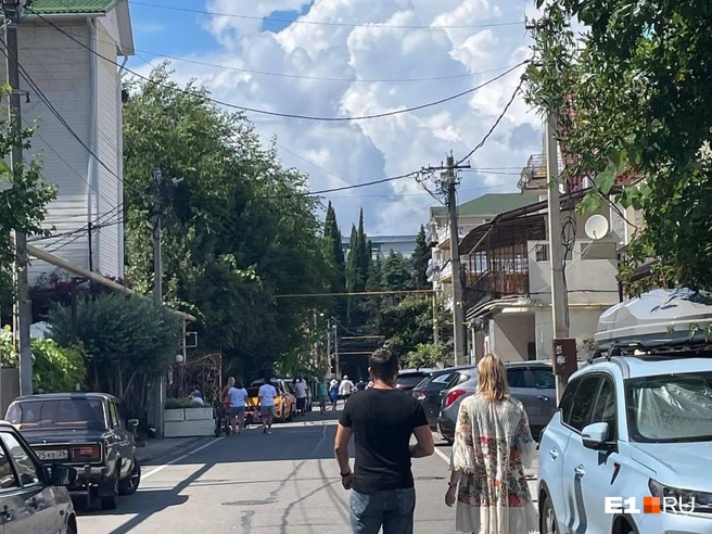 Несмотря на все трудности, Сочи остается популярным туристическим направлением | Источник: читатель E1.RU