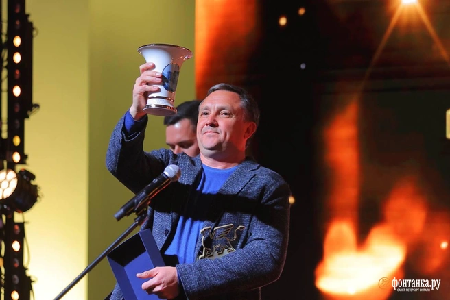 Игорь Краснов, генеральный директор ООО&nbsp;«Газпром Большая Лахта» получает награду в номинации «Общественное пространство года», победитель&nbsp;— «Флагшток»