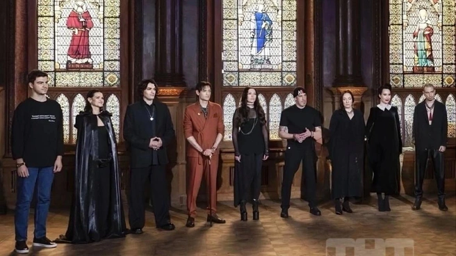 Таким составом начинался второй сезон популярного мистического проекта | Источник: кадр из шоу «Экстрасенсы. Битва сильнейших — 2», ТНТ, 2025 год