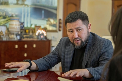 Григорьев предложил повысить выплату многодетным вместо земли