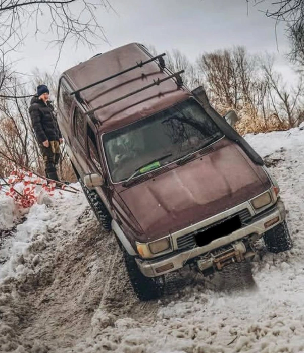 Гонка проходила по сложной трассе с подъемами и спусками | Источник: Из личного архива Анжелы Щербаковой