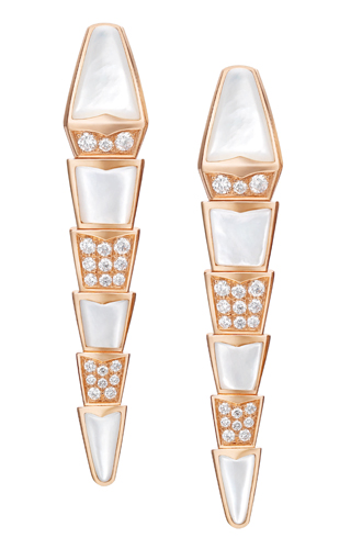 Серьги из коллекции Serpenti: розовое золото, перламутровые вставки, бриллиантовое паве.