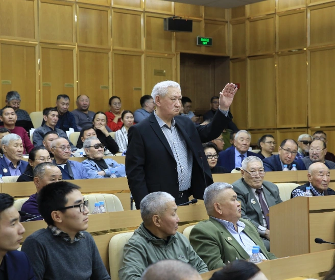 Жители выступили против изменений Конституции Якутии | Источник: Василий Кононов / пресс-служба Госсобрания Ил Тумэн