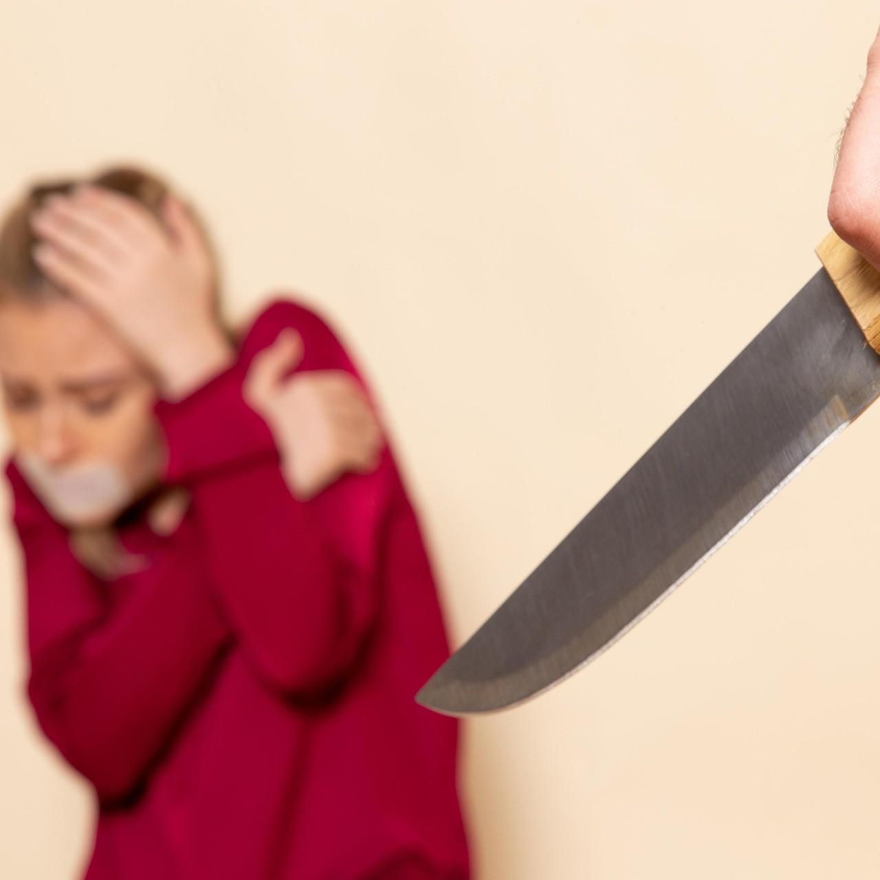 В Москве грабитель зарезал бизнесвумен, когда та вернулась домой: подозреваемый в убийстве — 20-летний футболист