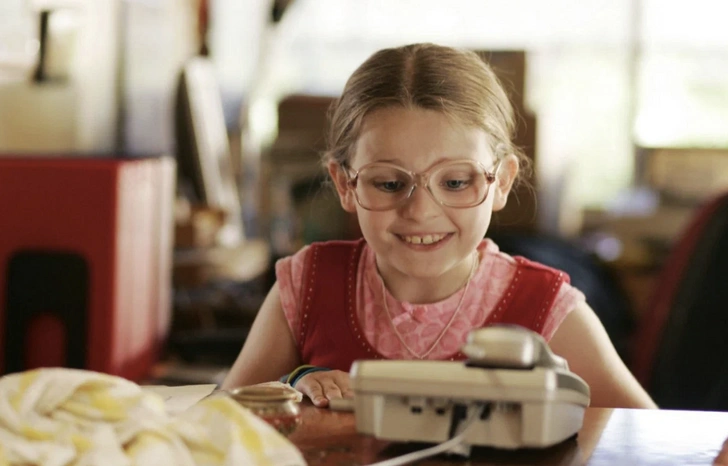 кадр из фильма «Маленькая мисс счастье»