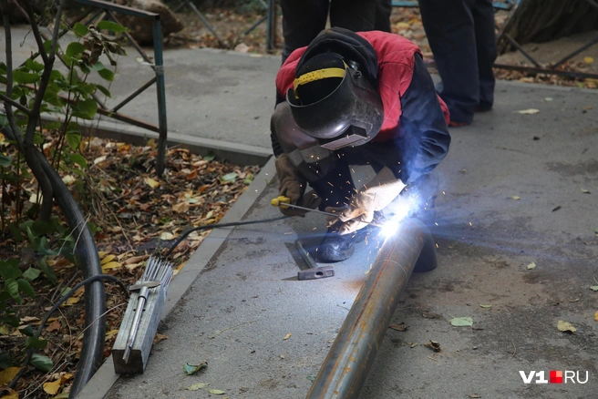 Бригада прибыла на место аварии из самого южного района города, преодолев около 40 километров