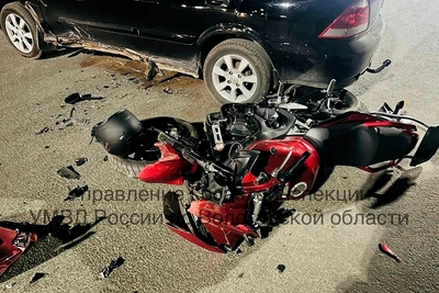 Мотоциклист пострадал в аварии на улице Ломоносова