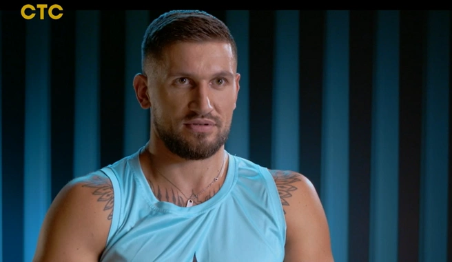 Помимо фитнес-зала, Андрей Кулешов увлекается баскетболом | Источник: скриншот из телепрограммы на СТС