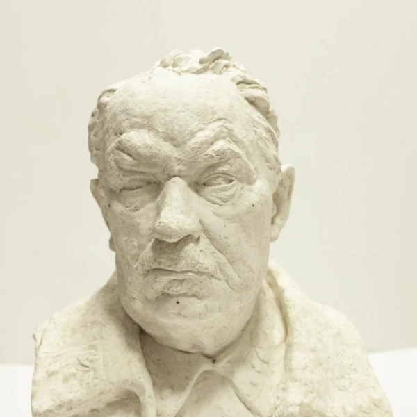 В.&nbsp;И.&nbsp;Мухина, Портрет Н.&nbsp;Н.&nbsp;Бурденко, 1943 | Источник: Музейно-выставочный комплекс «Манеж»