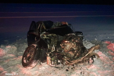 На тюменской трассе в ДТП с большегрузом погиб водитель иномарки