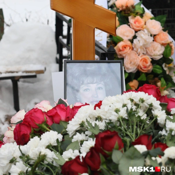 Могила телеведущей Светланы Жильцовой | Источник: Артём Устюжанин / MSK1.RU