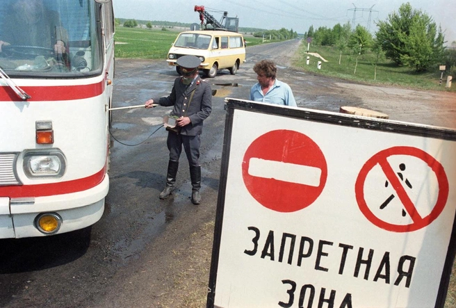 «Яблони цвели, а гусь ходил один». О чем рассказал «Фонтанке» ликвидатор последствий аварии на Чернобыльской АЭС | Источник: Валерий Зуфаров, Владимир Репик / ТАСС