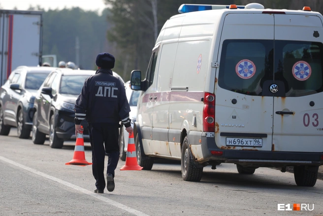 Учения отрабатывали так, будто трассу в направлении Тюмени пришлось перекрывать | Источник: Владислав Лоншаков / E1.RU