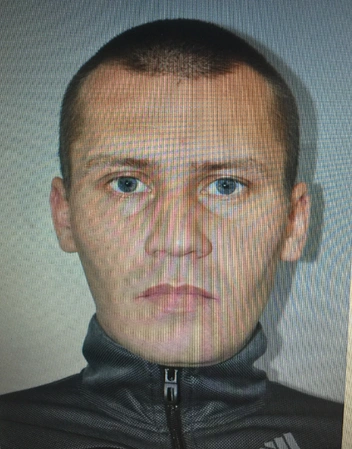 Грицута АлександрУчаствовал в нападении на Меликсетяна. Наносил удары прутом.Статус: в федеральном розыске. | Источник: ОПГ «Индейцы»