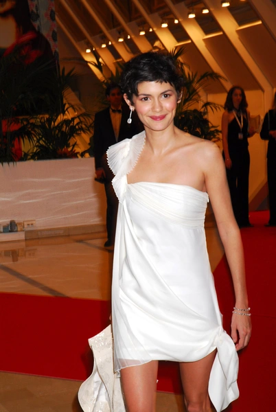 В платье Balmain. Каннский кинофестиваль, премьера фильма «Код да Винчи». 2006 год | Источник: getty images