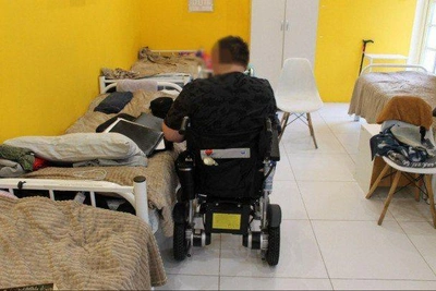 Ветеран СВО остался без ног и жилья