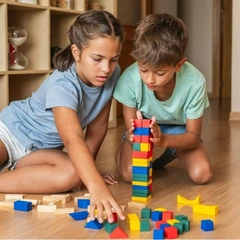 «Поиск сокровищ», «Мастер подсказок» и еще 13 игр из подручных средств, в которые можно играть в дороге и дома