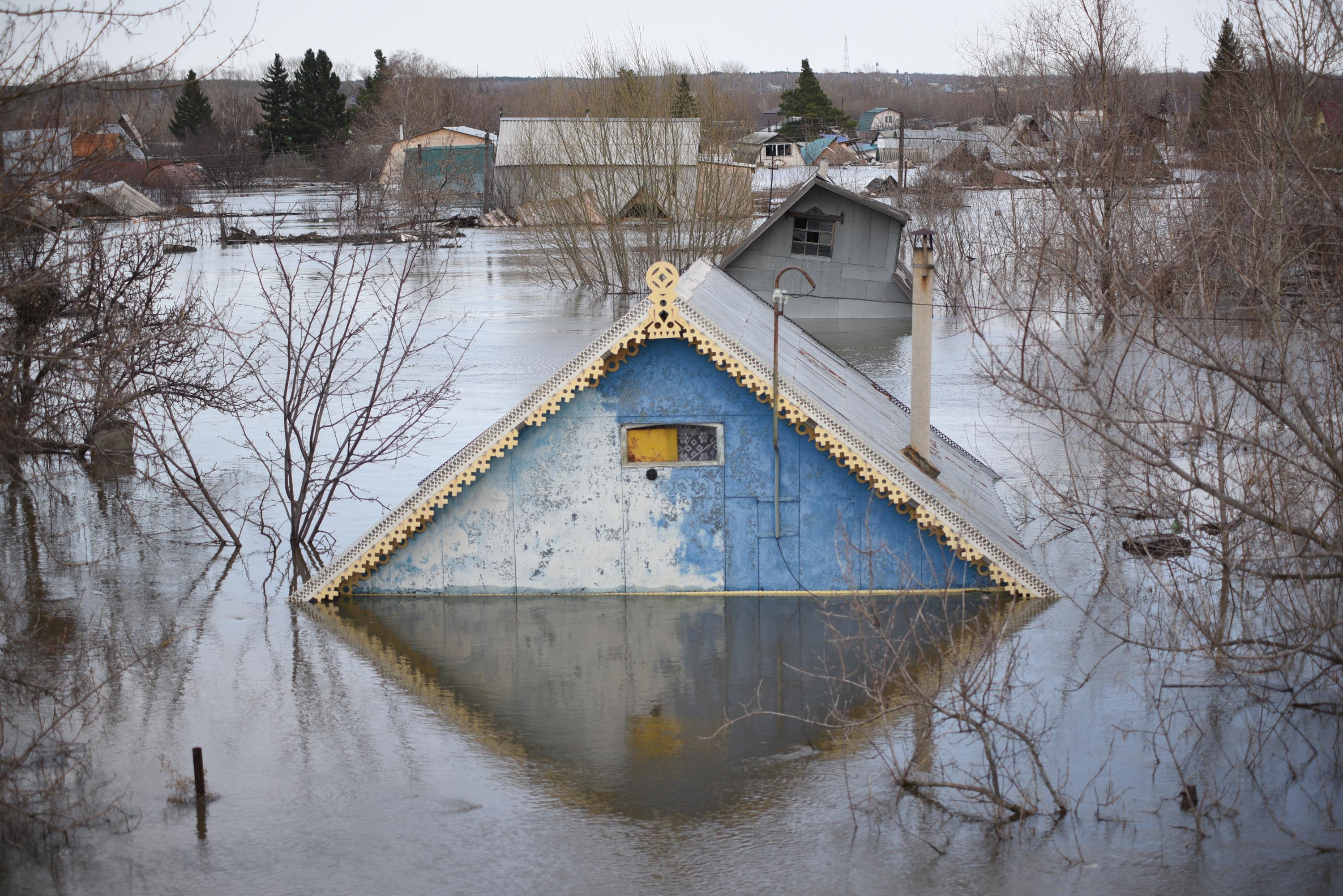 Наводнение 2024 года в Кургане в 30 фотографиях - 22 апреля 2024 - 45.ру