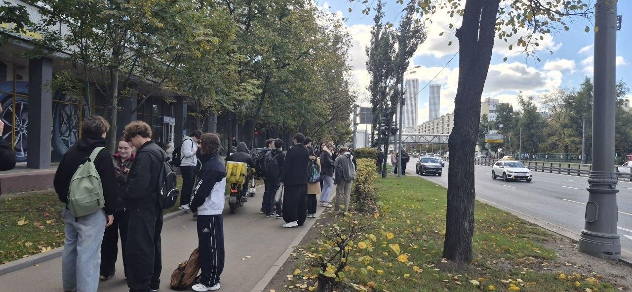 В Москве студентов МТУСИ экстренно эвакуировали из-за угрозы минирования