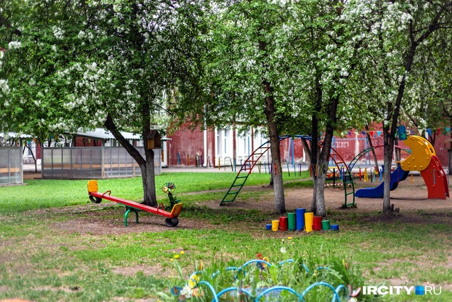 «Вы ведь тоже отцы!» Иркутянка пожаловалась Кобзеву и Болотову на нехватку детских площадок | Источник: Ксения Филимонова / IRCITY.RU