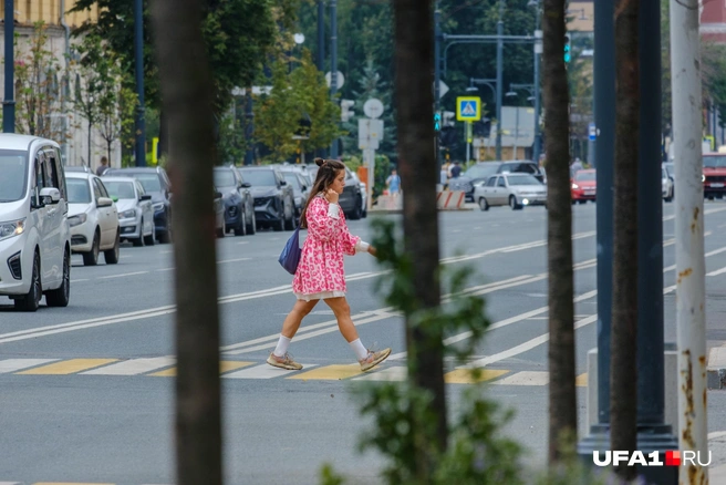 Платьишко в цветочек | Источник: Булат Салихов / UFA1.RU