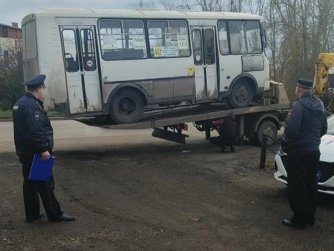 Надеемся, что до северчан доехала другая маршрутка | Источник: пресс-служба областного УМВД