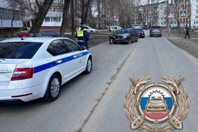 Движение рядом с пешеходным переходом ограничено | Источник: Госавтоинспекция по Саратовской области