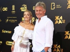 Татьяна Навка прилетела в Баку с Дмитрием Песковым