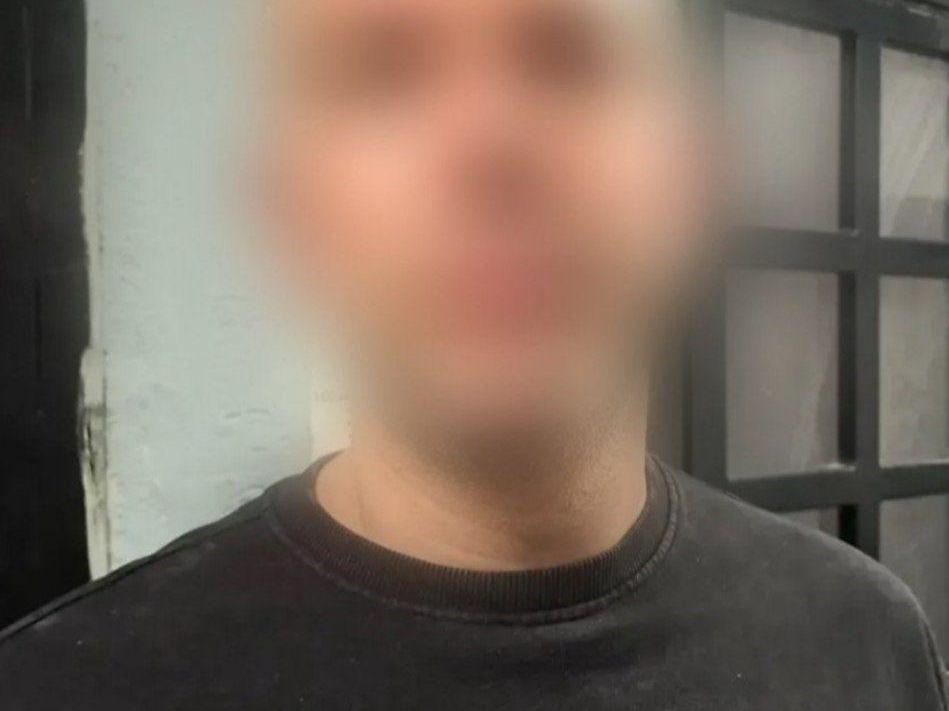 Петербуржец ранил соперника ножом в шею